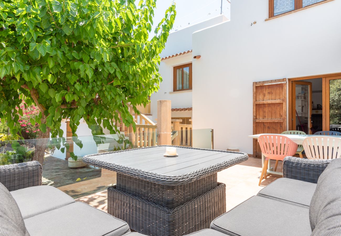 Ferienhaus in Cala Murada - Casa Jardín