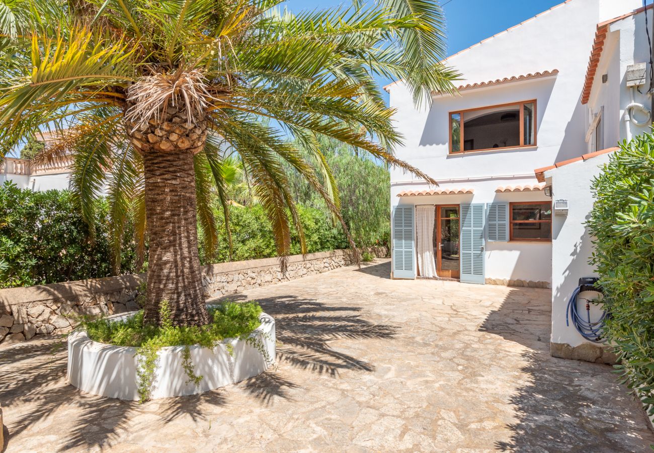 Ferienhaus in Cala Murada - Casa Jardín